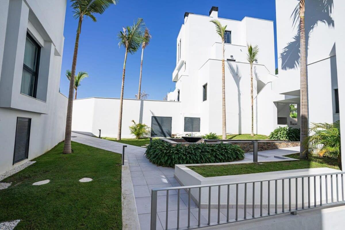 Апартаменты Royal Palm Нерха Экстерьер фото